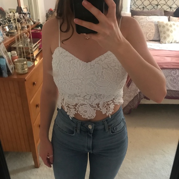 Lush Tops - Lush White Crop Top